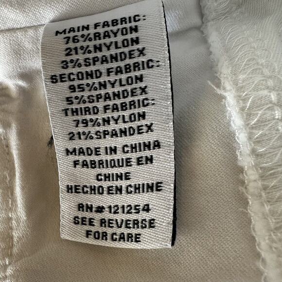 Tail Women’s Pull On Super Stretch Slimming Shorts White XS - Picture 9 of 9